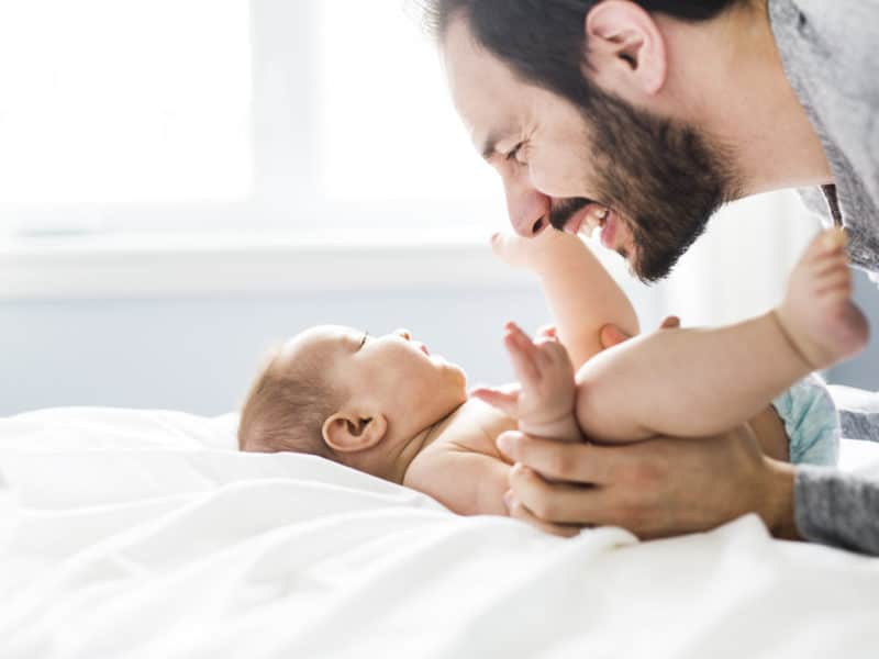 Guía práctica para solicitar el permiso de paternidad