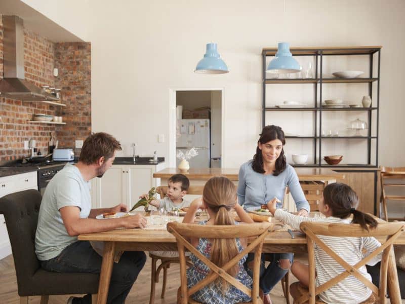 Así puedes pedir la ayuda para familia numerosa