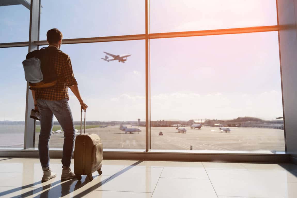 Persona que sabe con cuanto dinero se puede viajar