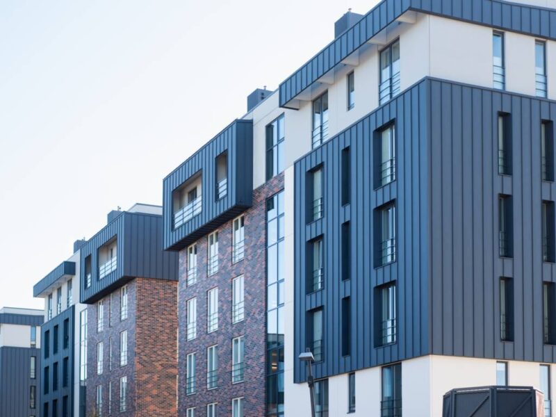 Bloque de edificios nuevos a los que su venta les afecta la subida del euribor