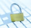 Candado que representa el peligro del doxing para la seguridad de nuestros datos personales